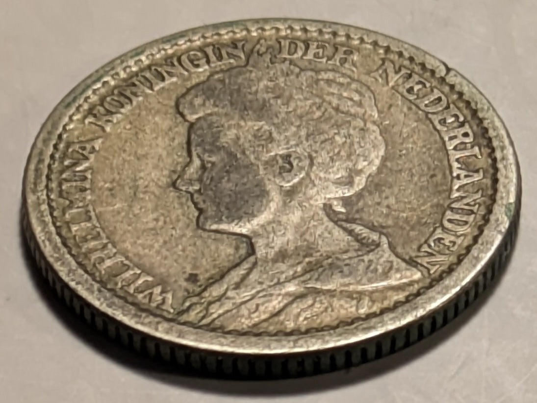 NETHERLANDS, Wilhelmina ~ 1913 ~ 25 cents ~ 3rd coinage, mature head ~ Y-40, KM-146 ~ Fine