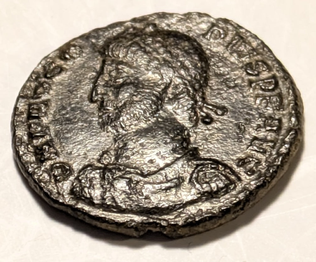 ROME, Procopius ~ 365-366 AD ~ AE3 (3.46g) ~ Diadmed, draped & cuirassed bust left ~ Emp. stg., facing, head right, holding labarum & leaning on shield, some at foot I, CONSB in etc ~ RIC-17a, SR-19883 ~ (9,17a)? ~ F-VF, bit rough, nice portrait