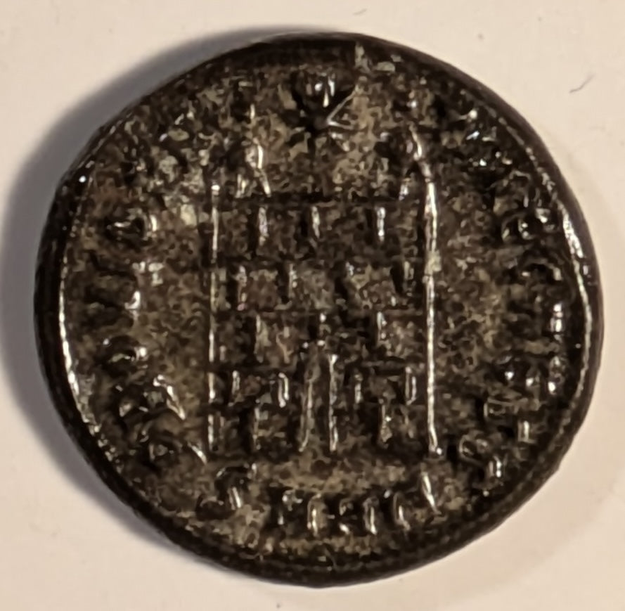 ROMAN EMPIRE, Constantine II 337-340. As Caesar ~ 317-337 (326-327) ~ Bi Centenionalis (3.89g) ~ Laureate head rt. CONSTANTINVS IVN NOB C. Heraclea mint ~ Camp gate 2 turrets star above PROVIDEN TITA CAESS SMHΓ in exergue ~ SR-17238, RIC-RIC-7, 77; Ch. EF