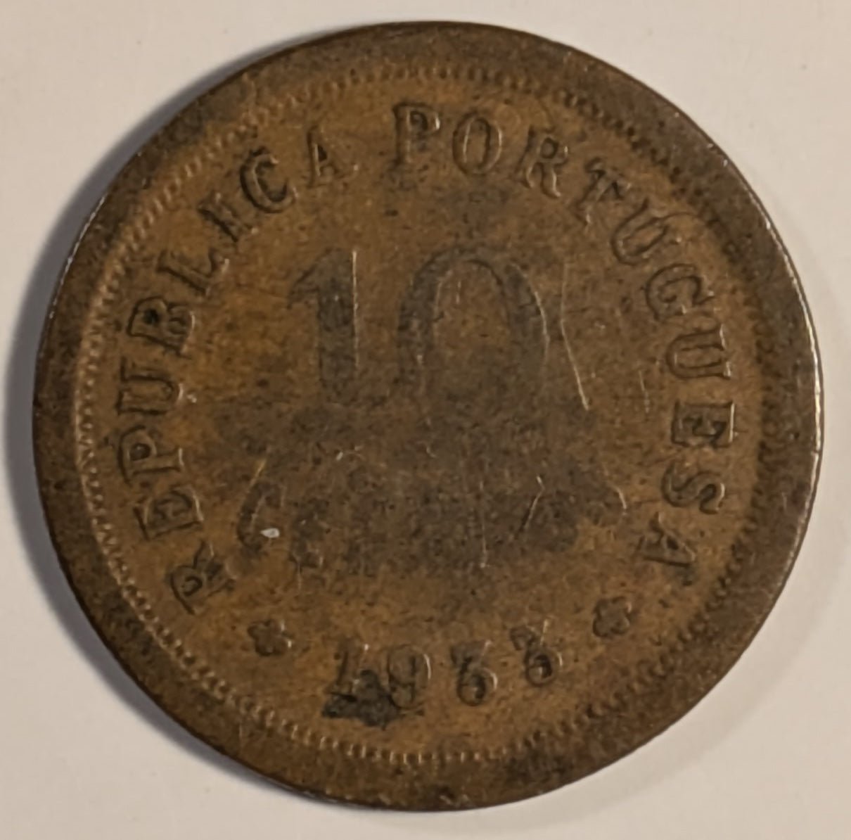 PORTUGUESE GUINEA, One year type ~ 1933 ~ 10 Centavos ~ Liberty head left ~ Denomination and date ~ Y-2, KM-2 ~ F-VF
