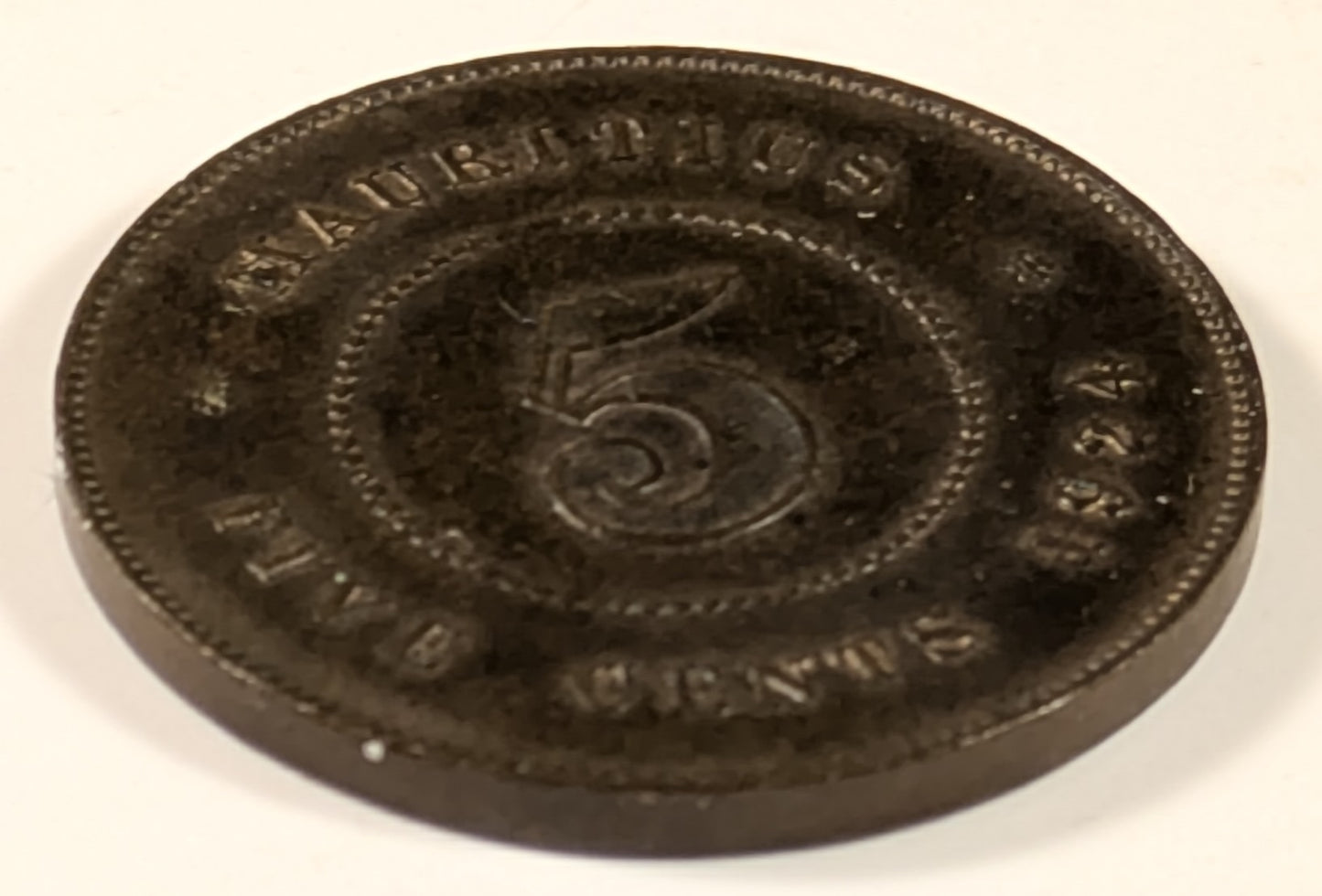 MAURITIUS, George V ~ 1924 ~ 5 cents ~ KM-14, Y-8 ~ EF, hints of red