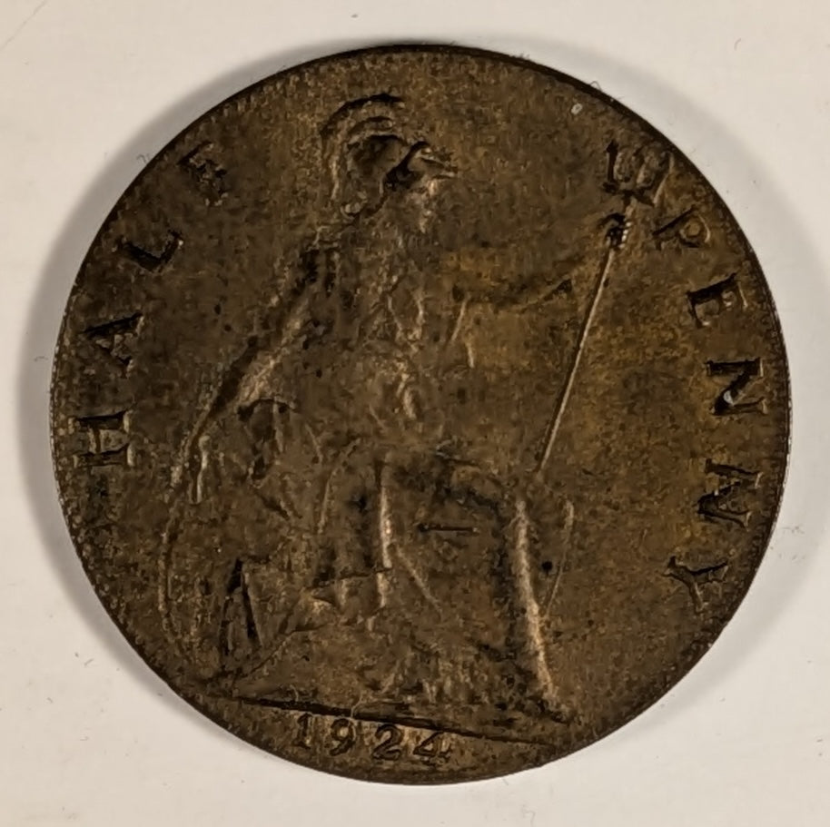 GREAT BRITAIN, George V ~ 1924 ~ Half Penny ~ Y-61.1, KM-89 ~ Brown unc., touch of red