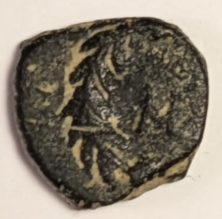 NABATEAN KINGS, Aretas IV ~ 2-16 AD ~ Æ11 (1.33g) ~ “H” monogram in center of wreath ~ Eagle standing eft ~ Mesh-88a, SNG ANS-1434 ~ Fine